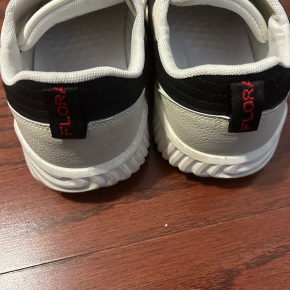 White and Black Sneakers - Picture 4 of 6